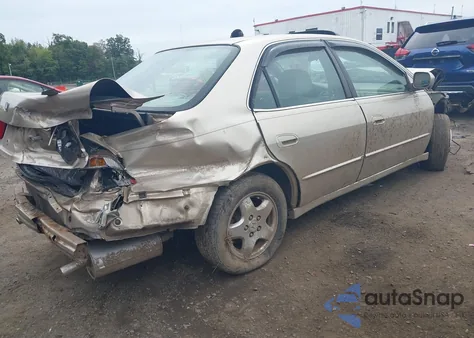 2000 Honda Accord 3.0 Ex from USA, damaged, VIN 1HGCG1655YA081764